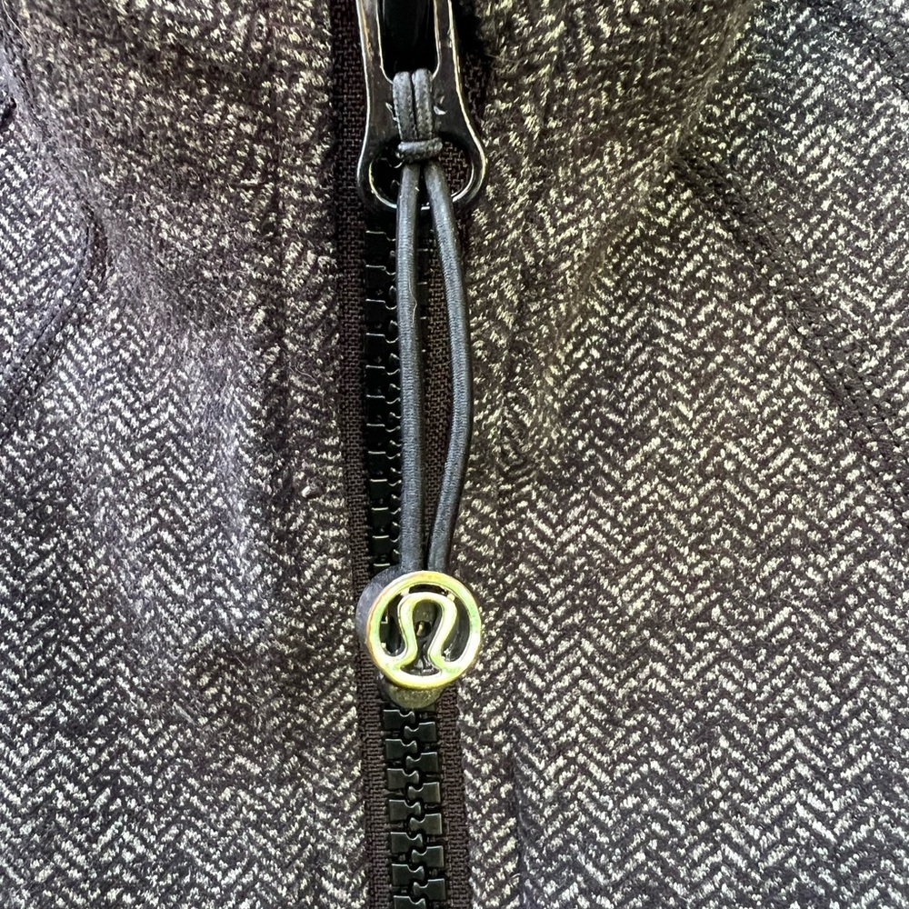 Define Jacket Lululemon - Picture 3 of 9